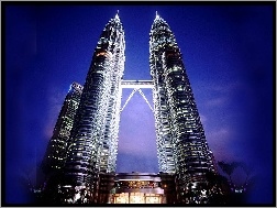 Petronas, Towers